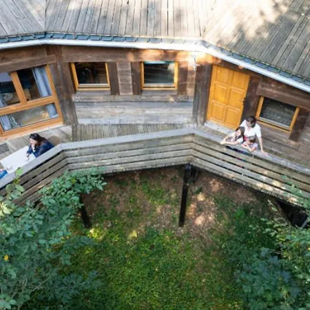 Camping Avec Acces Handicape - 6 Pers. - Api-1-52-2637 Magne (Vienne)
